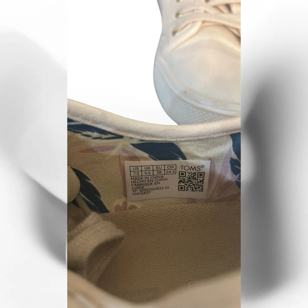 Canvas Sneakers with Striped Pull-Tab