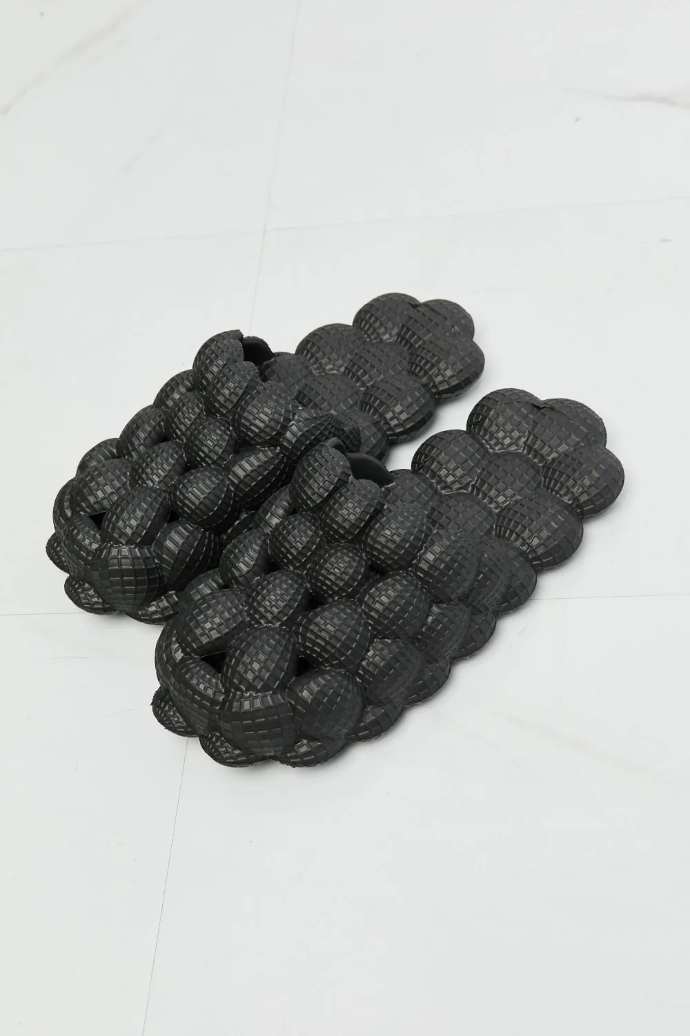 NOOK JOI Laid Back Bubble Puffy Cloud Slide On Flat Comfy Sandals in Black
